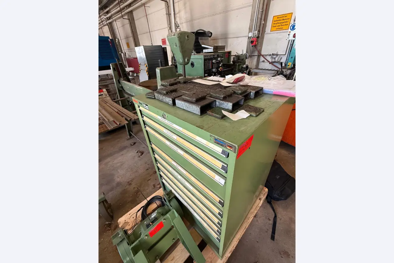 Measuring/testing technology and various workshop equipment-1